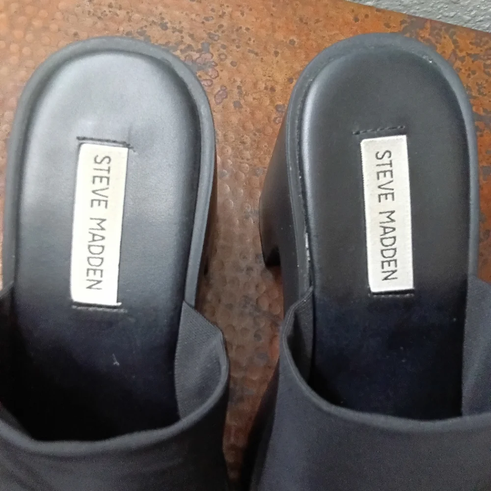 Steve Madden Sz. 39(8.5) Black Sami Platform Sandal